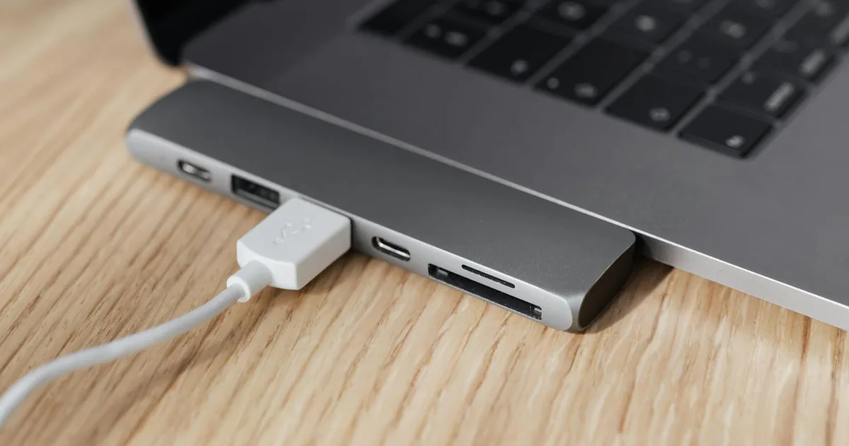 Hadiah Lebaran untuk Suami: 5 Gadget Praktis & Berkesan