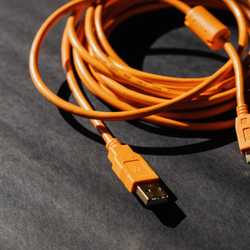 UGREEN USB-C Hub 9-in-1 dengan HDMI, VGA, dan PD